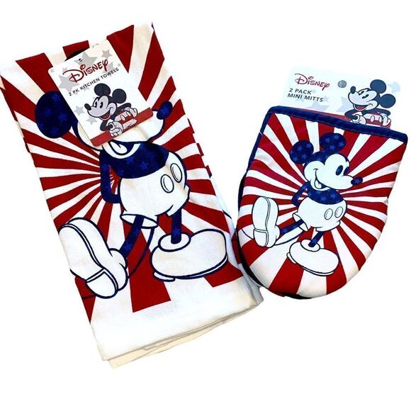 Americana 4th of July Disney Mickey Mouse Kitchen Set - Picture 1 of 3